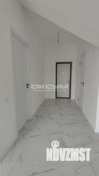 Дом 83м², 2-этажный, участок 6 сот.