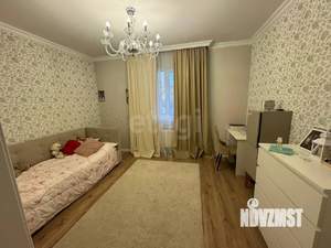 Дом 273м², 2-этажный, участок 10 сот.