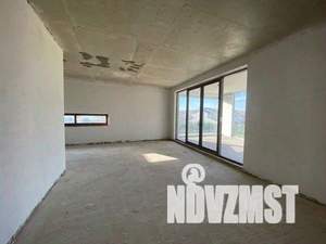 Дом 211м², 2-этажный, участок 10 сот.