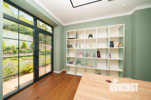 Коттедж 347м², 3-этажный, участок 5 сот.