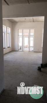 Дом 284м², 2-этажный, участок 6 сот.