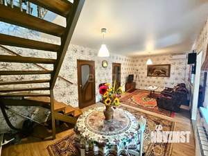 Дом 98м², 2-этажный, участок 8 сот.