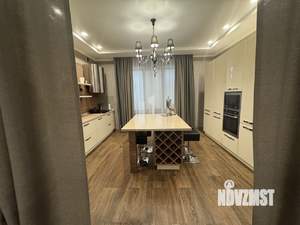 Дом 262м², 2-этажный, участок 7 сот.