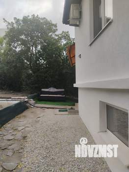 Дом 200м², 3-этажный, участок 8 сот.