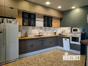 Дом 204м², 2-этажный, участок 8 сот.