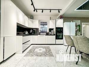 Дом 161м², 1-этажный, участок 4 сот.