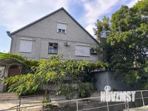 Дом 367м², 3-этажный, участок 1 сот.