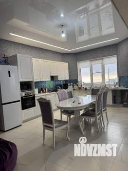 Дом 190м², 2-этажный, участок 4 сот.