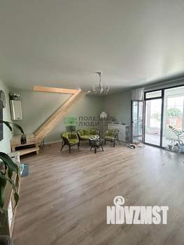 Дом 94м², 2-этажный, участок 9 сот.