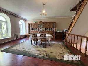 Дом 207м², 2-этажный, участок 3 сот.