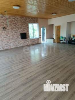 Дом 209м², 3-этажный, участок 8 сот.