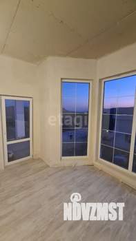 Дом 94м², 2-этажный, участок 3 сот.