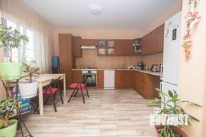 Дом 165м², 2-этажный, участок 3 сот.