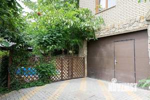 Дом 350м², 3-этажный, участок 17 сот.