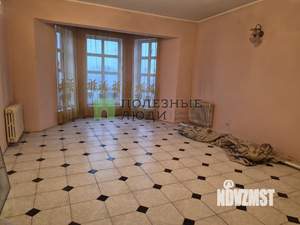 Дом 323м², 2-этажный, участок 10 сот.