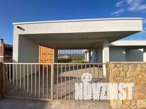 Дом 211м², 2-этажный, участок 10 сот.