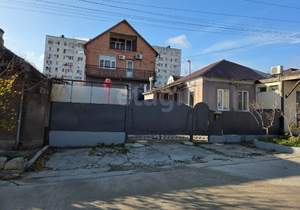 Дом 300м², 3-этажный, участок 5 сот.