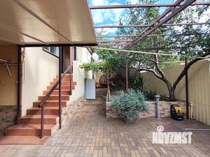 Дом 186м², 2-этажный, участок 4 сот.