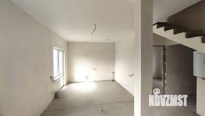 Дом 84м², 2-этажный, участок 4 сот.