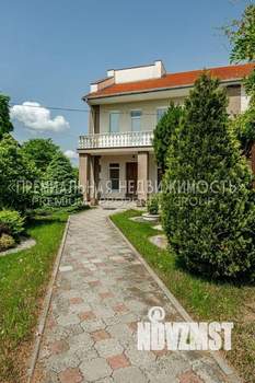 Дом 430м², 3-этажный, участок 14 сот.