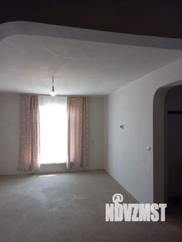 Дом 77м², 2-этажный, участок 6 сот.