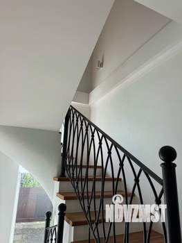 Дом 281м², 2-этажный, участок 8 сот.