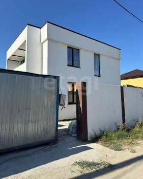 Дом 271м², 2-этажный, участок 4 сот.