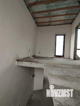 Дом 300м², 3-этажный, участок 6 сот.