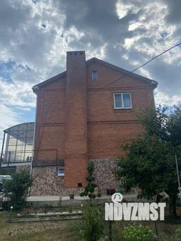 Коттедж 300м², 3-этажный, участок 8 сот.