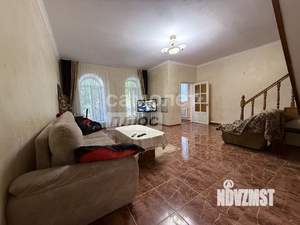 Дом 207м², 2-этажный, участок 3 сот.