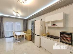 Дом 206м², 3-этажный, участок 4 сот.