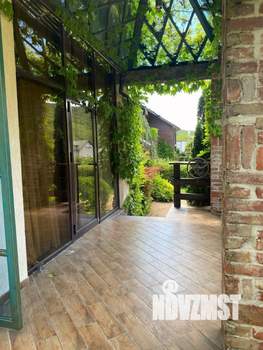 Дом 180м², 2-этажный, участок 21 сот.