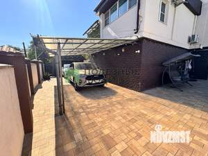 Дом 334м², 4-этажный, участок 6 сот.