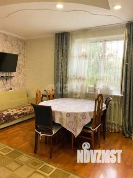 Дом 243м², 2-этажный, участок 3 сот.