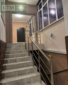 Дом 400м², 3-этажный, участок 4 сот.