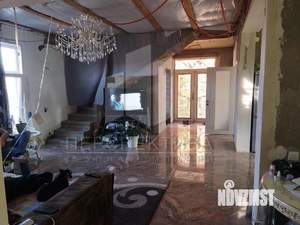 Дом 326м², 2-этажный, участок 5 сот.