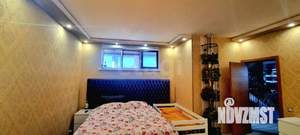 Дом 210м², 3-этажный, участок 4 сот.