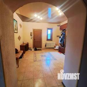 Дом 193м², 3-этажный, участок 5 сот.