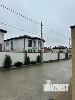 Коттедж 300м², 2-этажный, участок 5 сот.