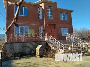 Дом 323м², 2-этажный, участок 10 сот.