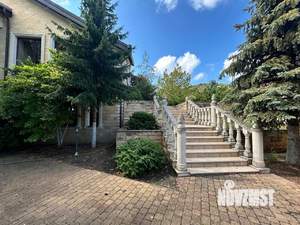 Дом 342м², 3-этажный, участок 12 сот.