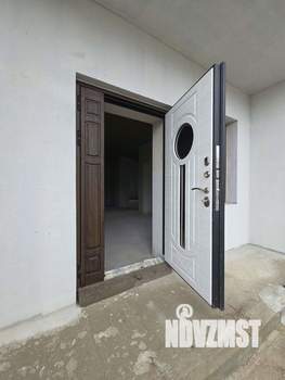 Дом 200м², 2-этажный, участок 6 сот.