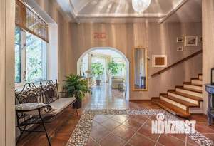 Таунхаус 178м², 2-этажный, участок 3 сот.