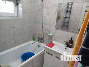 Дом 60м², 2-этажный, участок 8 сот.