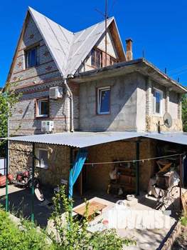 Дом 100м², 3-этажный, участок 6 сот.