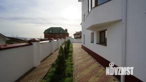 Дом 471м², 4-этажный, участок 8 сот.