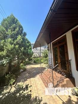 Дом 267м², 2-этажный, участок 6 сот.