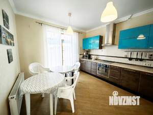 Дом 340м², 2-этажный, участок 6 сот.