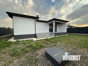 Дом 181м², 1-этажный, участок 6 сот.