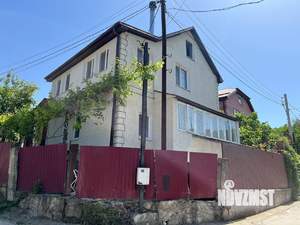 Дом 136м², 2-этажный, участок 4 сот.